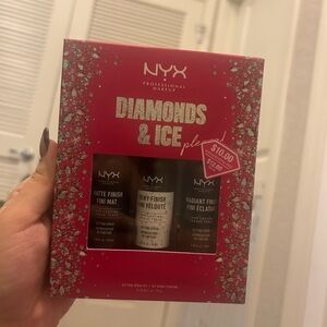 NYX Diamonds & Ice Setting Spray Collection